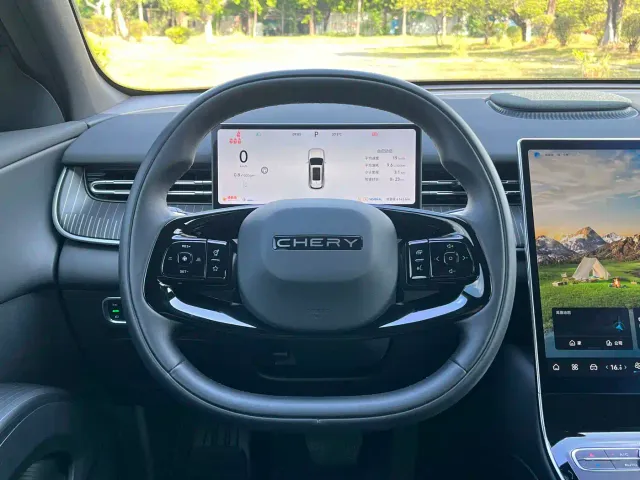 Chery Tiggo 8 — Фото автомобиля 14