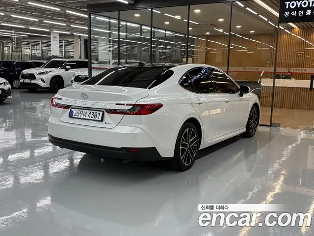 Toyota Camry XV80 — Фото автомобиля 2