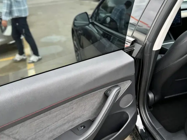 Tesla Model 3 2021 Standard Range Rear-Wheel Drive Upgrade — Фото автомобиля 8