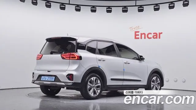 Kia Niro Niro Plus Air — Фото автомобиля 2