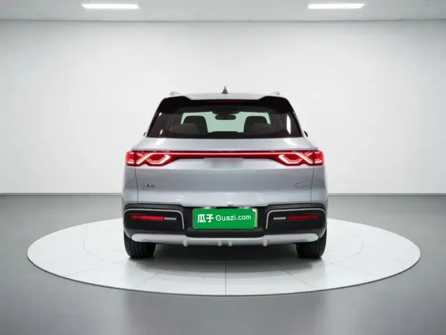 BYD Yuan UP — Фото автомобиля 5