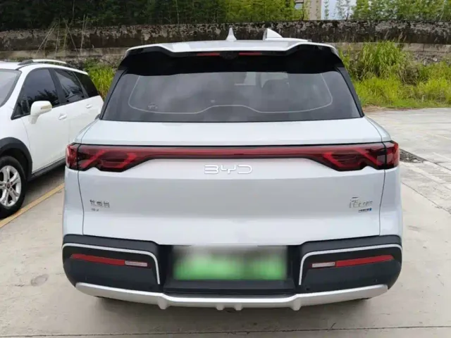 BYD Yuan UP — Фото автомобиля 3