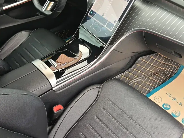 Mercedes-Benz C-Class — Фото автомобиля 11