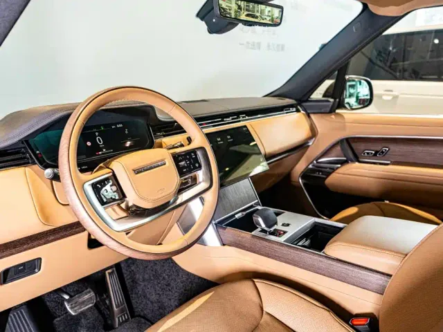 Land Rover Range Rover — Фото автомобиля 6