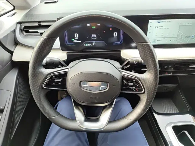 Geely Geometry E Firefly — Фото автомобиля 10
