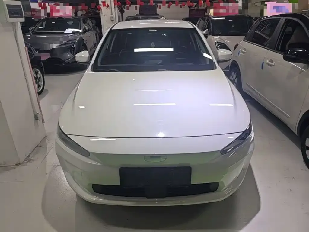 Geely Geometry Geely Geometry A 2022 Model Pro 430KM Travel Edition — Фото автомобиля 2