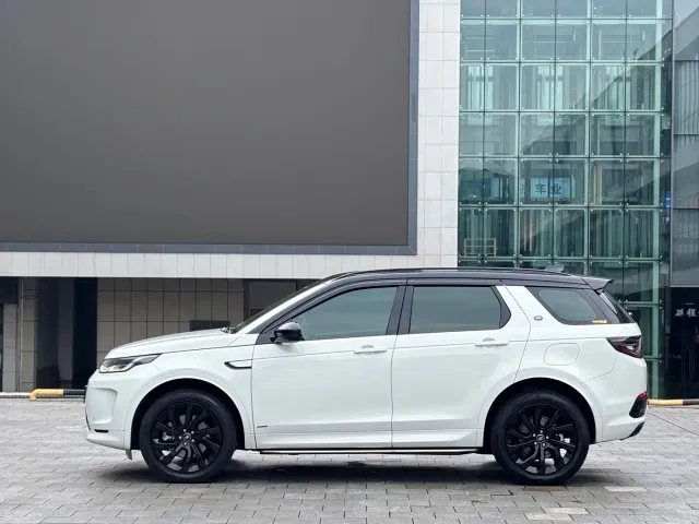 Land Rover Discovery Sport — Фото автомобиля 3