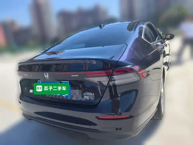 Honda Accord — Фото автомобиля 6