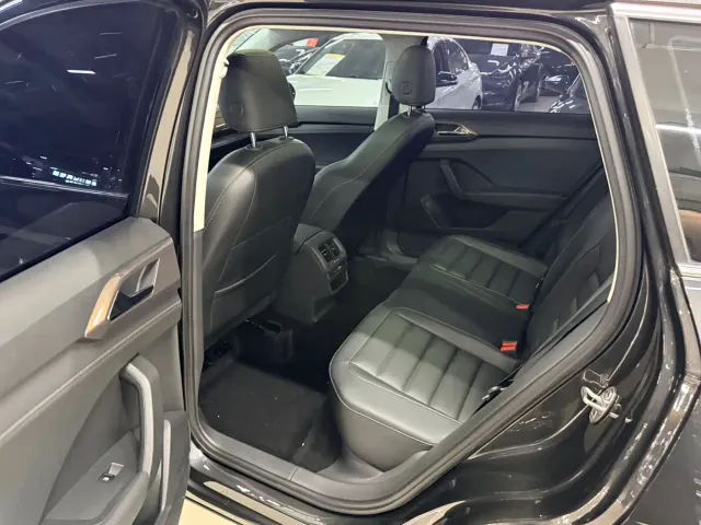 Volkswagen Tharu — Фото автомобиля 10