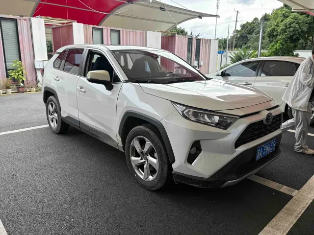 Toyota RAV4 Rongfang 2021 2.0L CVT 2WD Trend PLUS — Фото автомобиля 3