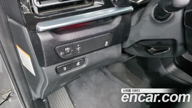 Kia Niro — Фото автомобиля 17