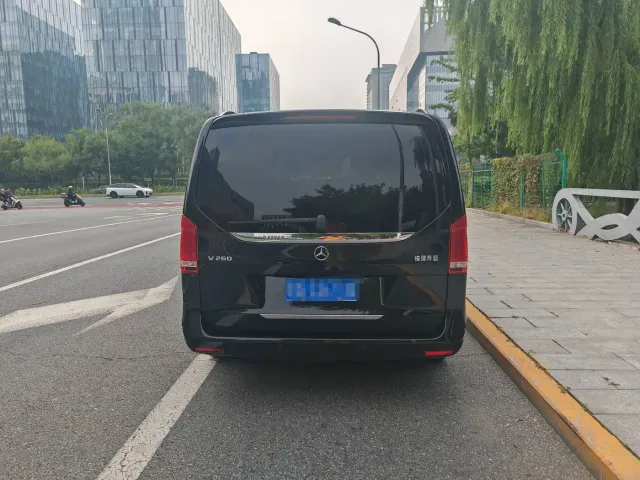 Mercedes-Benz V-Class — Фото автомобиля 5