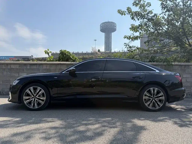 Audi A6L — Фото автомобиля 8