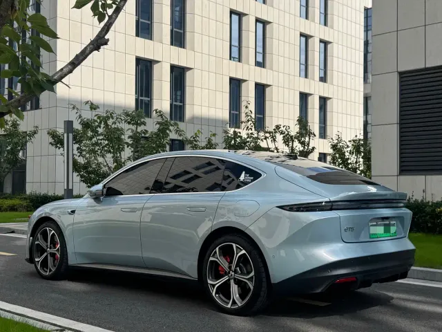 Nio ET5 — Фото автомобиля 6