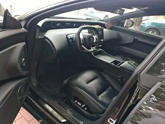 Avatr Avatr 12 2025 Ultra Extended Range Edition — Фото автомобиля 15
