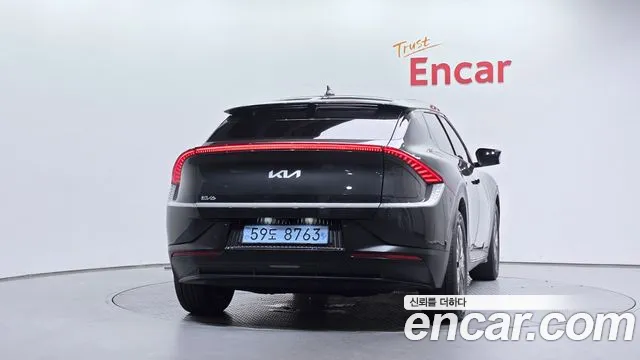 Kia EV6 — Фото автомобиля 4