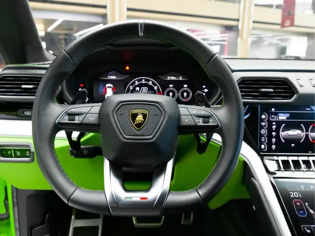 Lamborghini Urus — Фото автомобиля 12