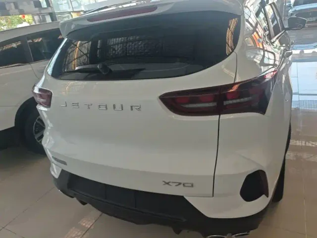 Jetour X70 — Фото автомобиля 5