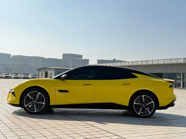 Lotus Emeya — Фото автомобиля 9