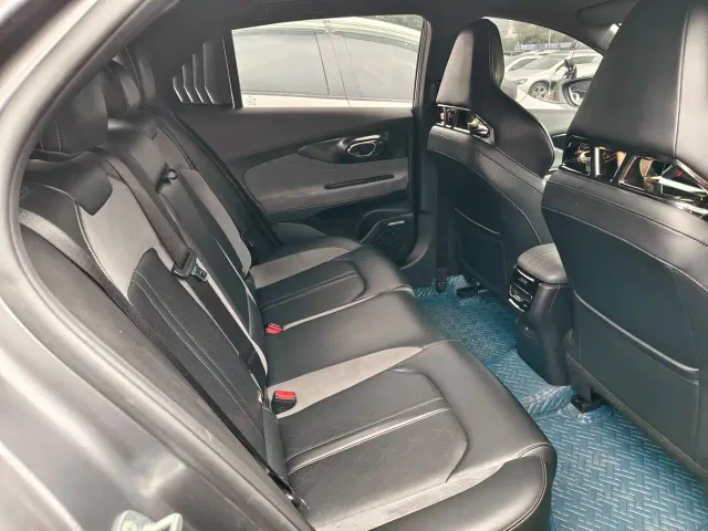 GAC Trumpchi Emkoo — Фото автомобиля 10