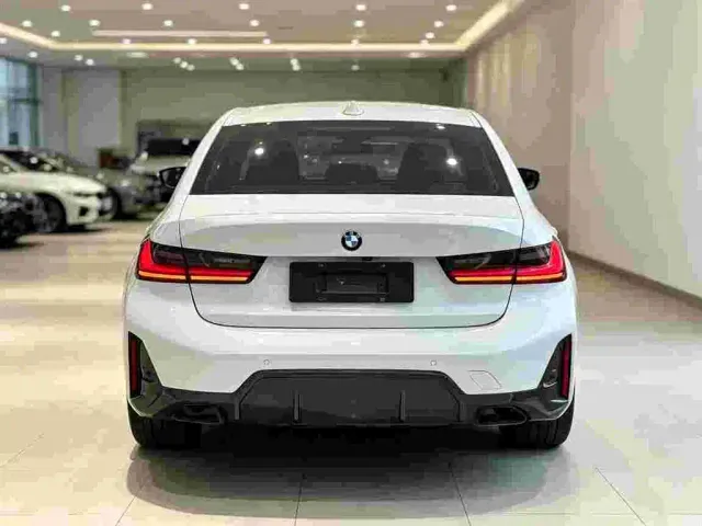 BMW 3 Series — Фото автомобиля 3