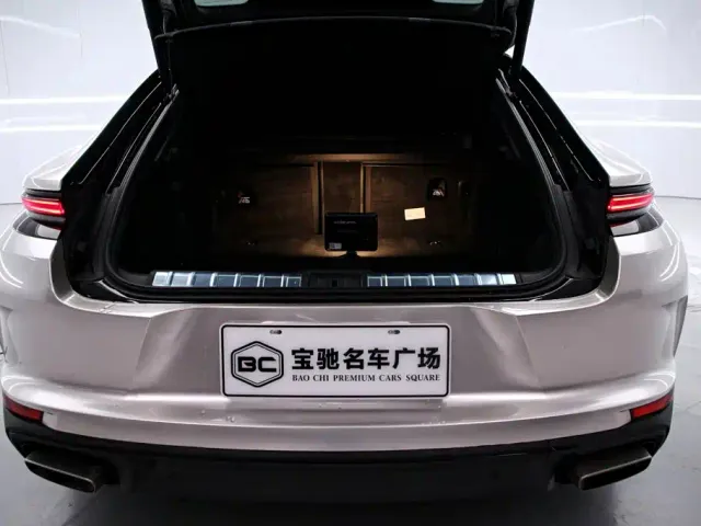Porsche Panamera — Фото автомобиля 18