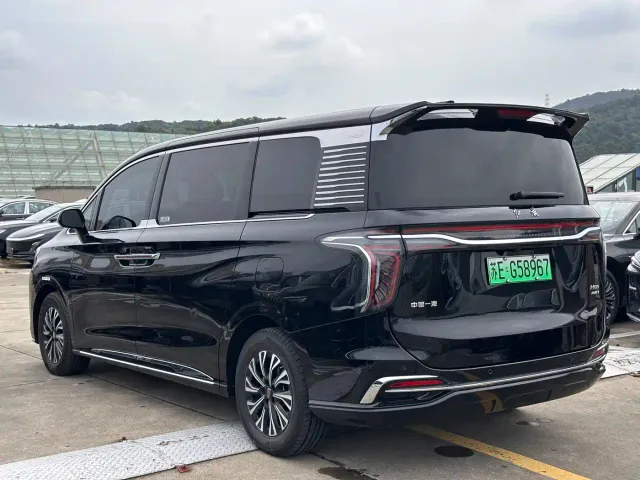 Hongqi Hongqi HQ9 PHEV 2024 Model 2.0T AWD Business Edition — Фото автомобиля 7