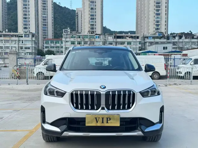 BMW X1 — Фото автомобиля 2
