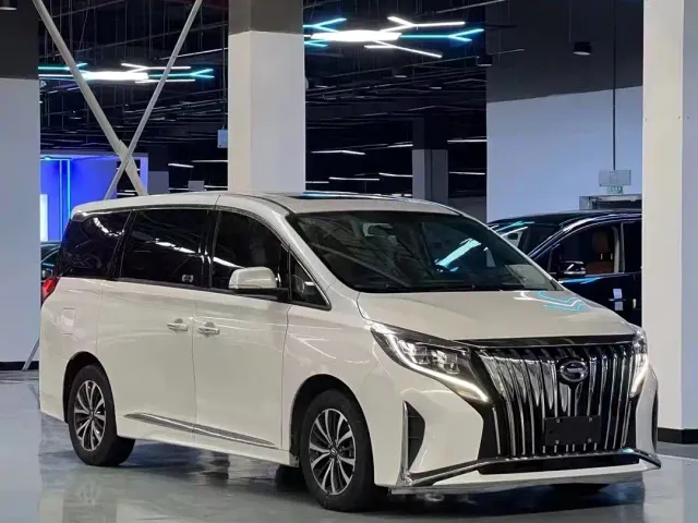 GAC Trumpchi M8 — Фото автомобиля 3
