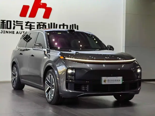 Li Auto L9 — Фото автомобиля 3