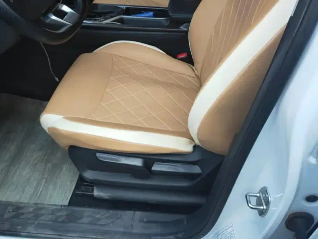 Wuling Jiachen — Фото автомобиля 9