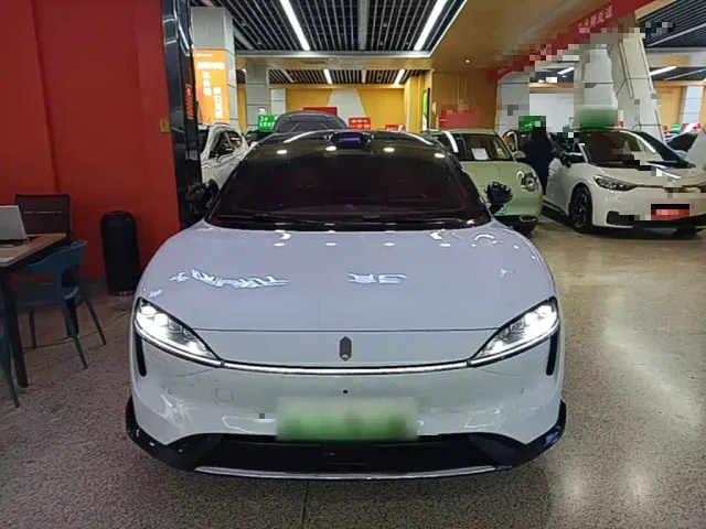 Luxeed S7 — Фото автомобиля 2