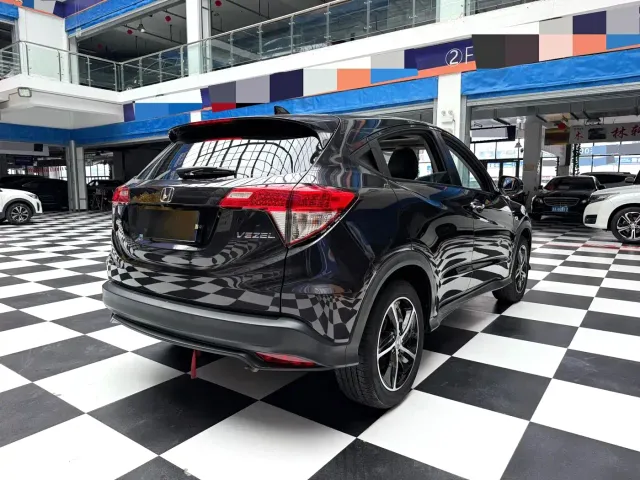 Honda Vezel — Фото автомобиля 12