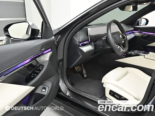 BMW 5-Series — Фото автомобиля 11