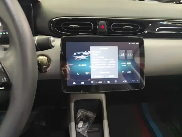 Leapmotor T03 — Фото автомобиля 12