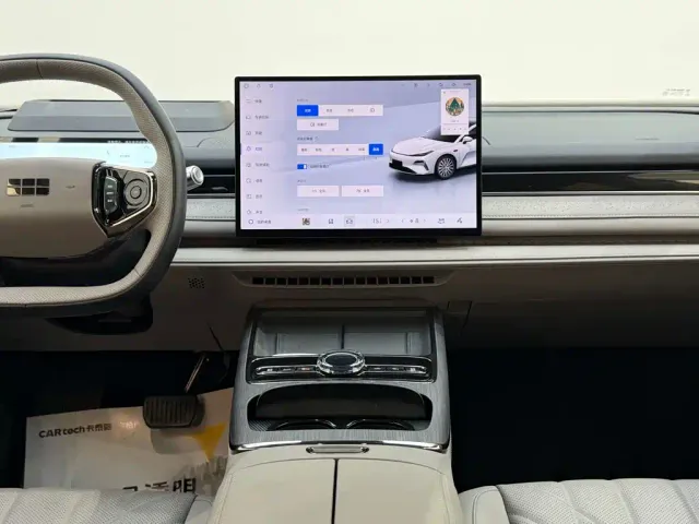 Geely Galaxy Xingyao 8 — Фото автомобиля 27