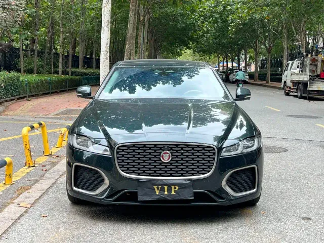 Jaguar XFL — Фото автомобиля 2
