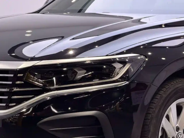 Volkswagen Passat — Фото автомобиля 7
