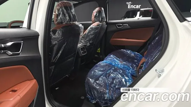 Kia Sportage Бензин 1.6 турбо 2WD — Фото автомобиля 2