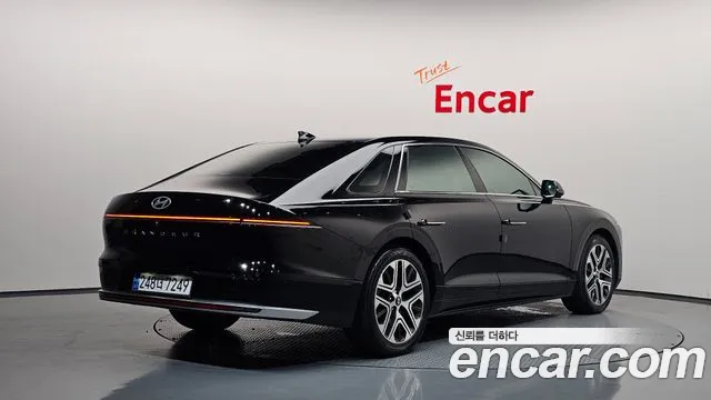 Hyundai Grandeur GN7 — Фото автомобиля 2