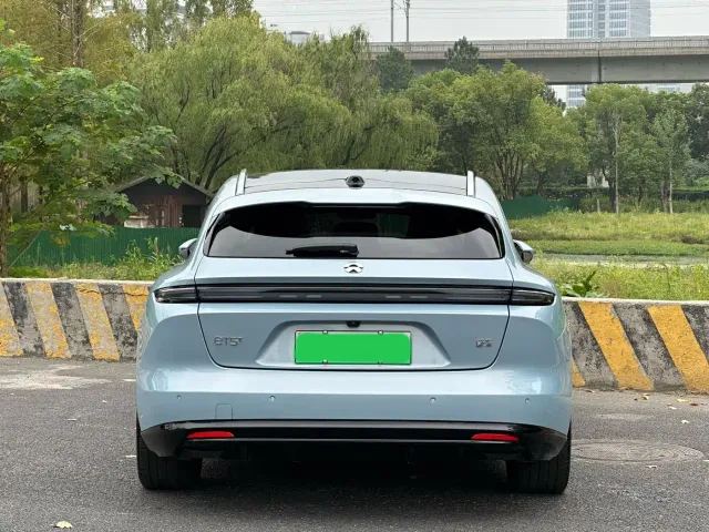 Nio ET5 Touring — Фото автомобиля 6