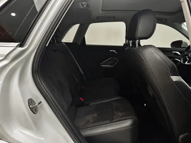 Audi Q3 — Фото автомобиля 24