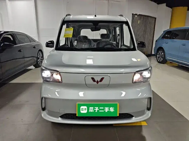 Wuling Zhiguang NEV — Фото автомобиля 2