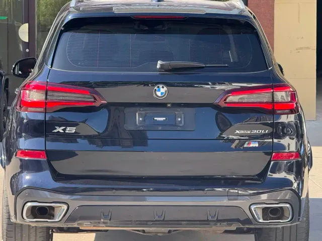 BMW X5 — Фото автомобиля 7