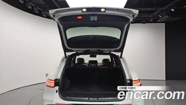 Genesis GV70 2.5T Бензин AWD — Фото автомобиля 24