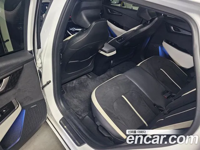 Kia EV6 EV6 (New) — Фото автомобиля 11