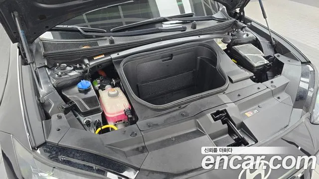 Hyundai Ioniq 6 — Фото автомобиля 9