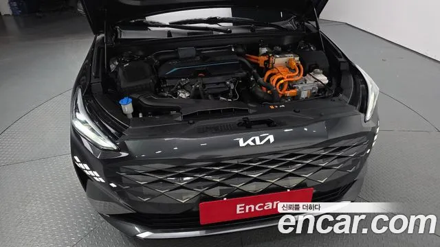 Kia K8 Hybrid — Фото автомобиля 9