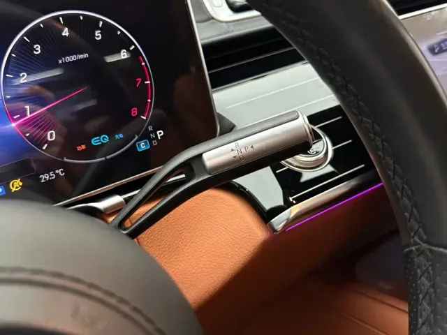 Mercedes-Benz S-Class — Фото автомобиля 18
