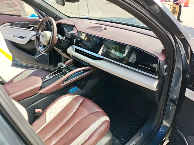 Geely Xingyue L — Фото автомобиля 14
